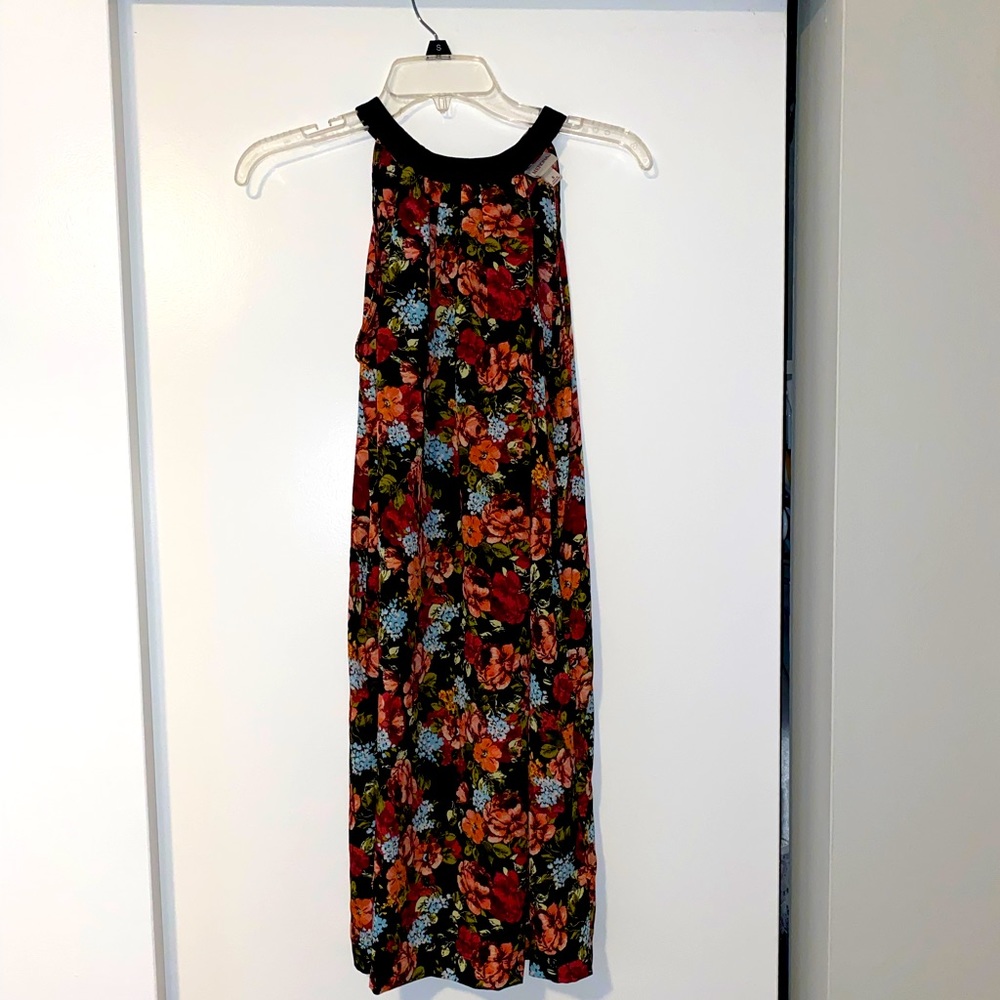 NWOT beautiful floral dress